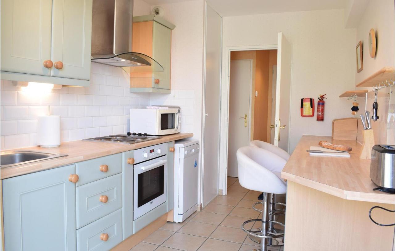 4 Bedroom Cozy Home In Port-En-Bessin-Huppain Exterior foto